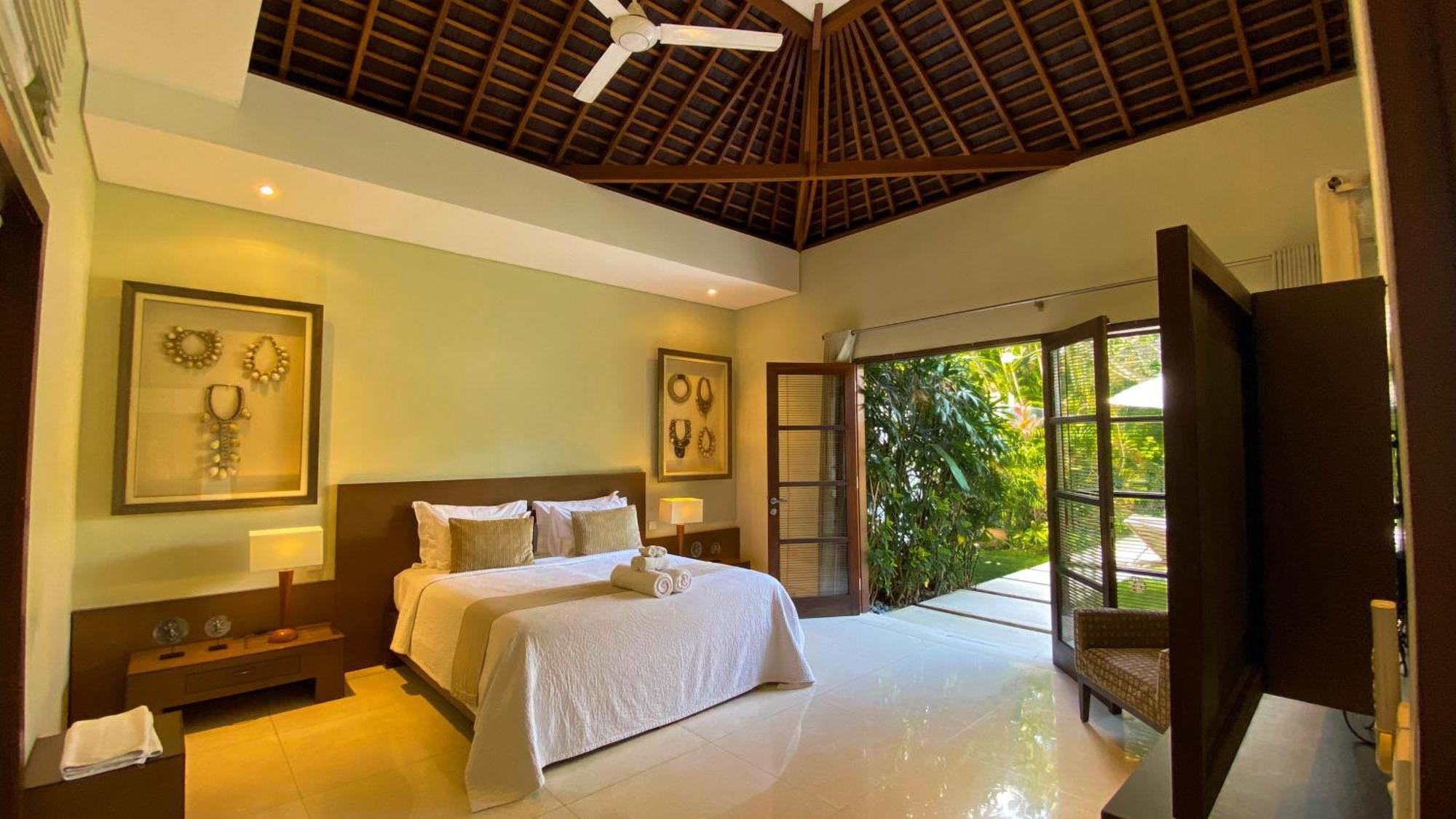 Nyaman Villas Seminyak Экстерьер фото
